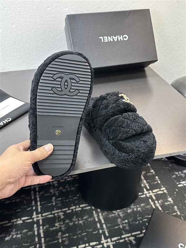 20251128184432965 290